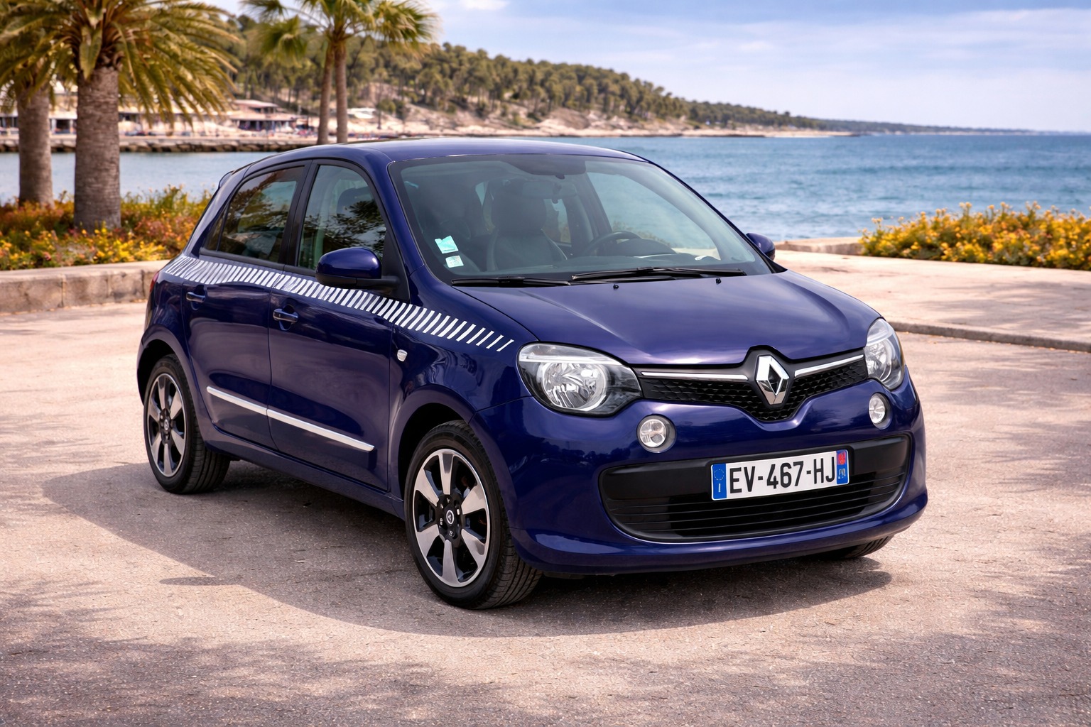 Renault Twingo III - Photo 9 - Sète